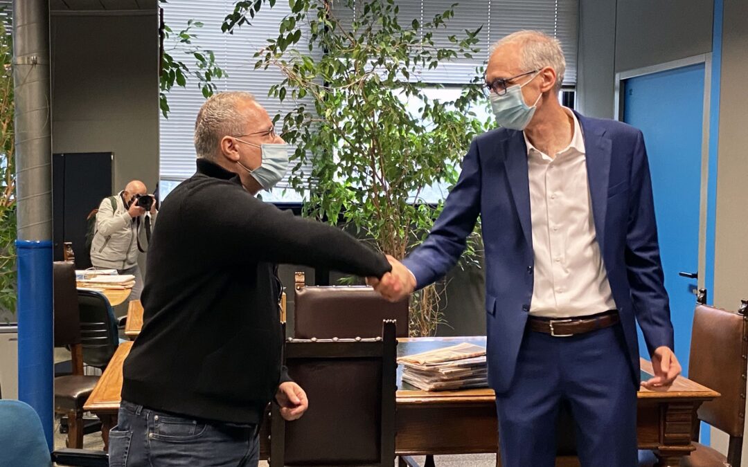 Saronno dopo il voto: Airoldi in fascia tricolore